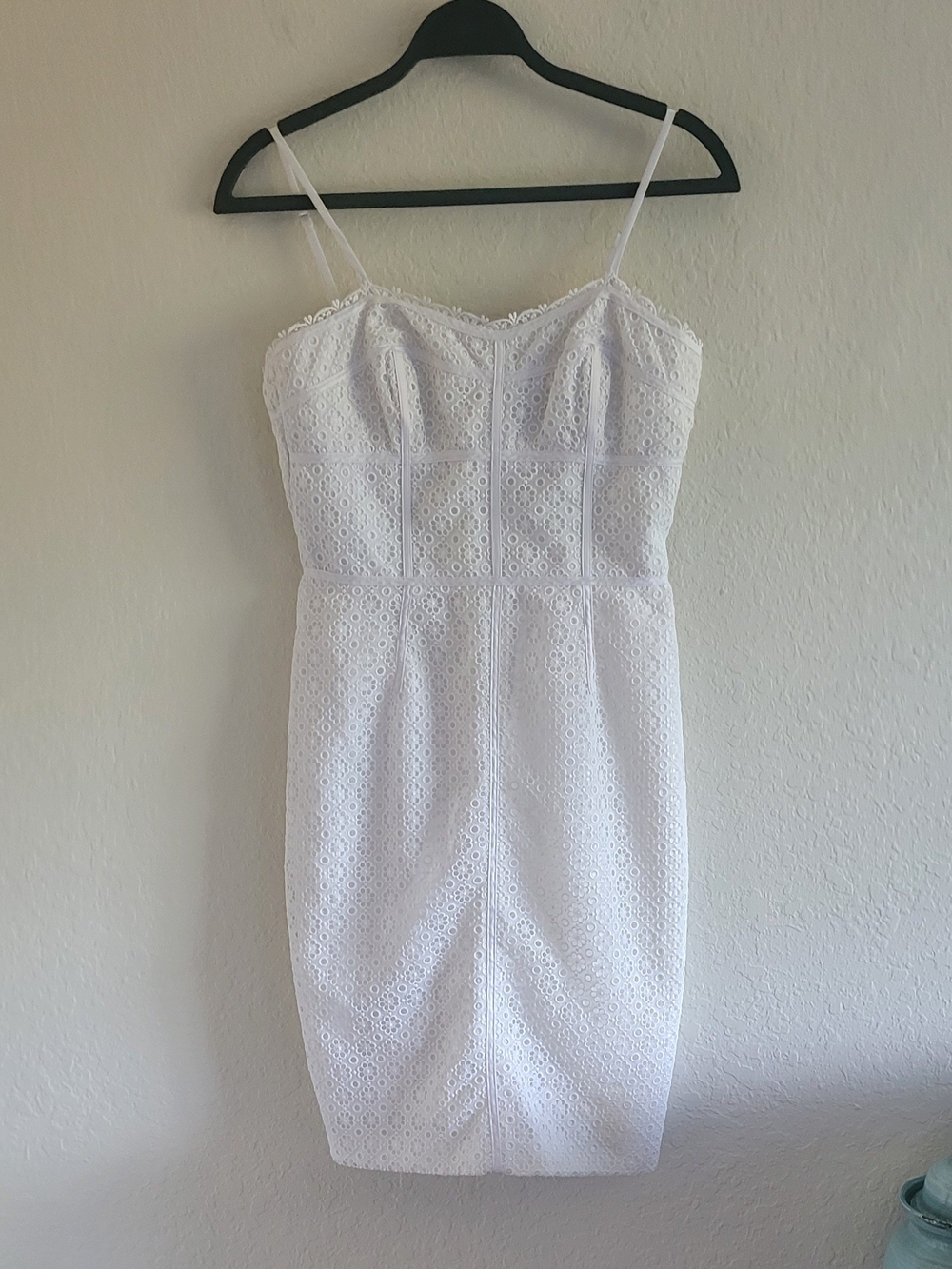 Jill Stuart White Eyelet Spaghetti-Strap Mini Dress. Bodycon. Sz. 6 Like New.